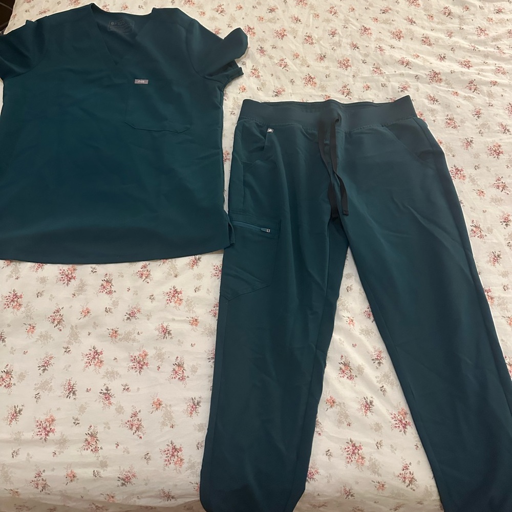 figs forest green jogger scrubs set